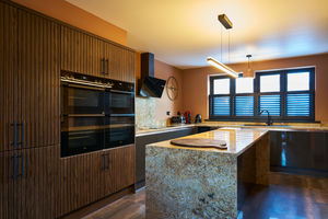 Kitchen- click for photo gallery